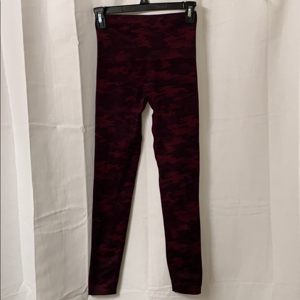 Spanx Look At Me Now leggings